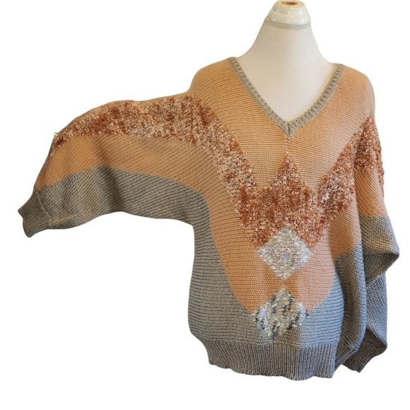 Vintage Sweaters - Vintage 80s Neutral Beige Peach Geometric Balloon Sleeve Slouchy Sweater